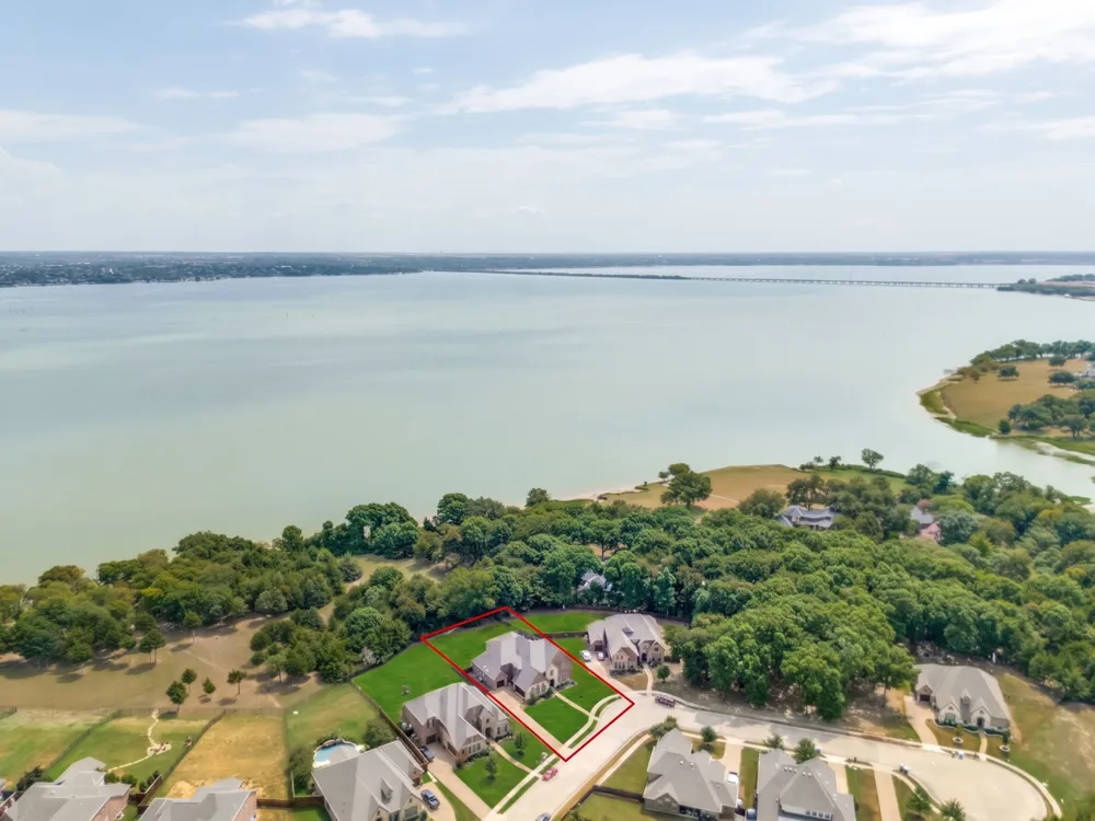 9002 Forest Park Court Rowlett, TX 75089