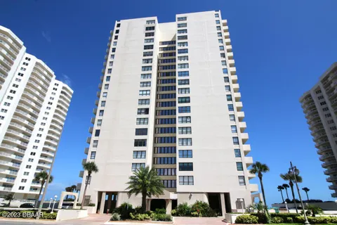 2947 S Atlantic Avenue #602