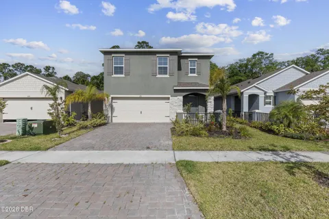 326 Caryota Court