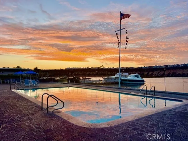 10 SARATOGA #10 Newport Beach, CA 92660