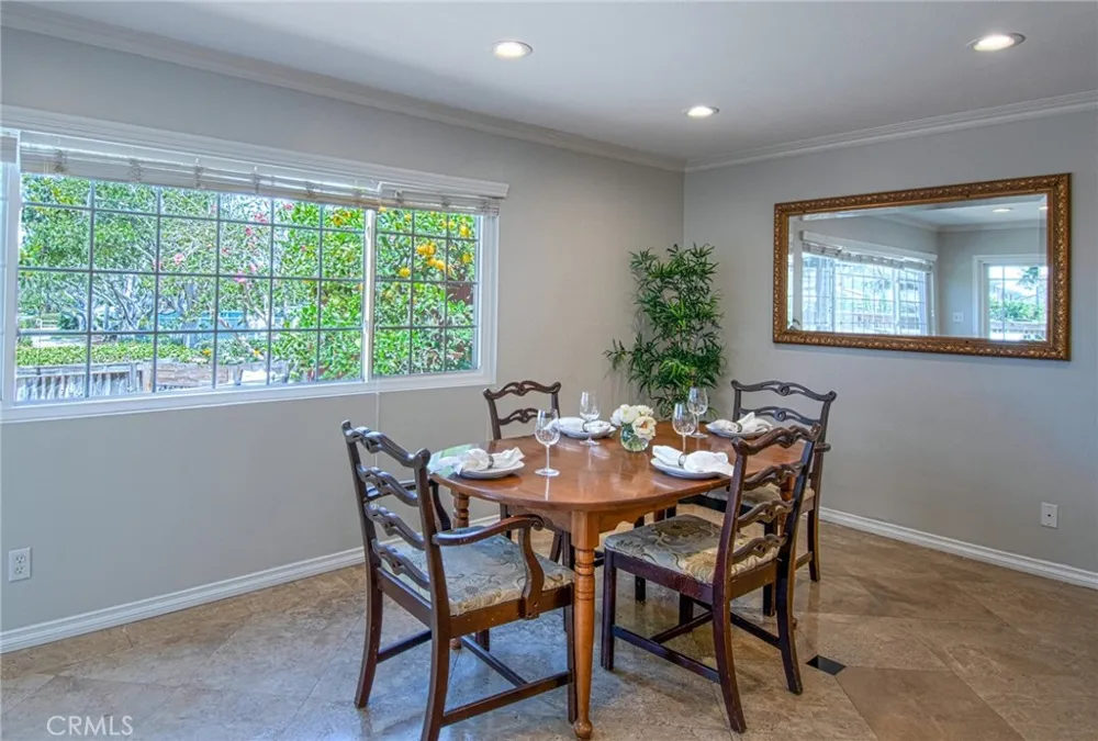 34 Senisa Irvine, CA 92612