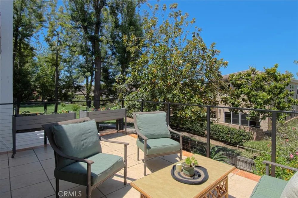 34 Senisa Irvine, CA 92612