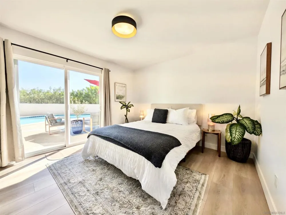 4242 Avenida Gregory Spring Valley, CA 91977