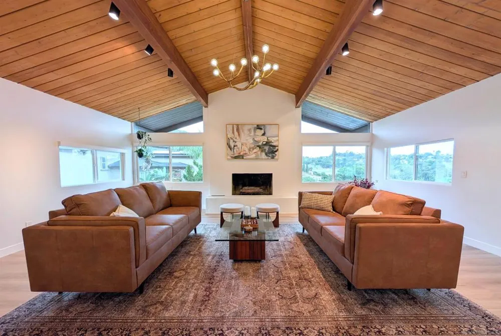 4242 Avenida Gregory Spring Valley, CA 91977