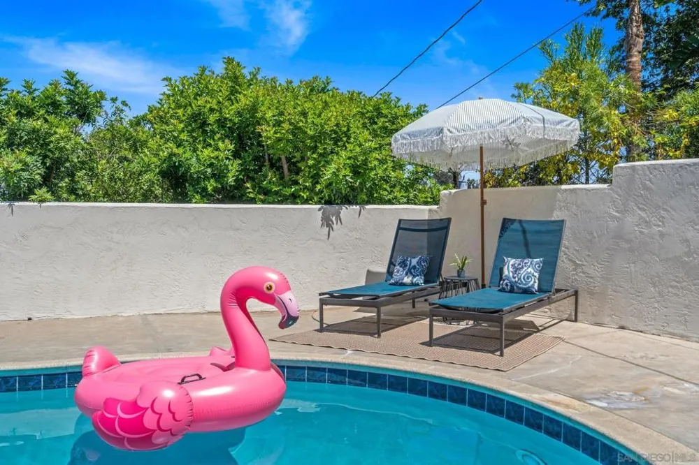 4242 Avenida Gregory Spring Valley, CA 91977
