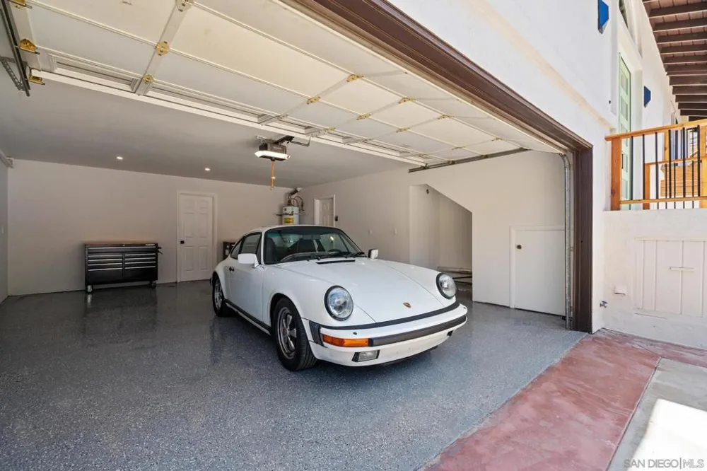 4242 Avenida Gregory Spring Valley, CA 91977