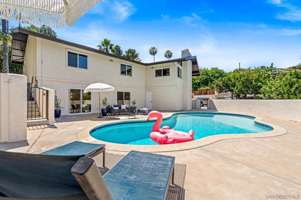 4242 Avenida Gregory Spring Valley, CA 91977