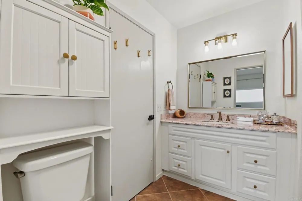 7940 University Ave #1 La Mesa, CA 91942