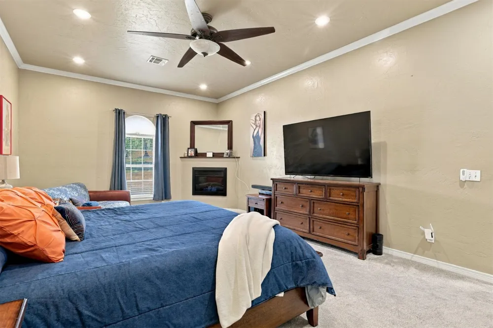 2355 Bryan Durant, OK 74701