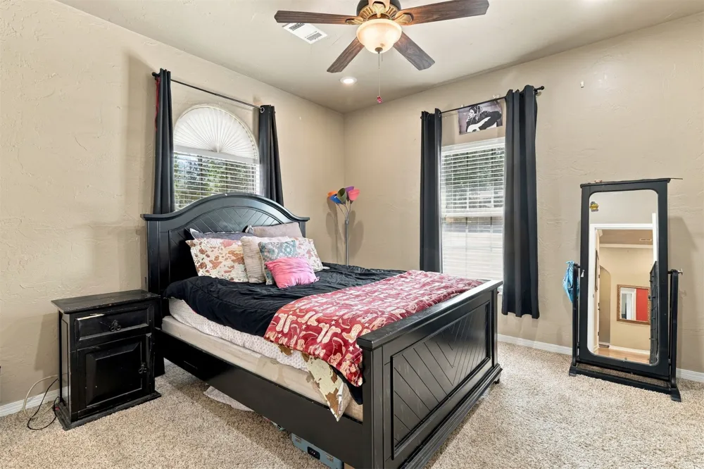 2355 Bryan Durant, OK 74701