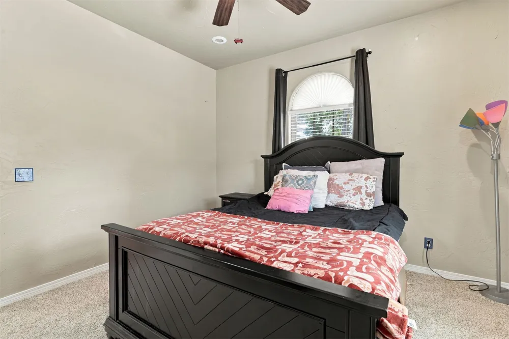 2355 Bryan Durant, OK 74701