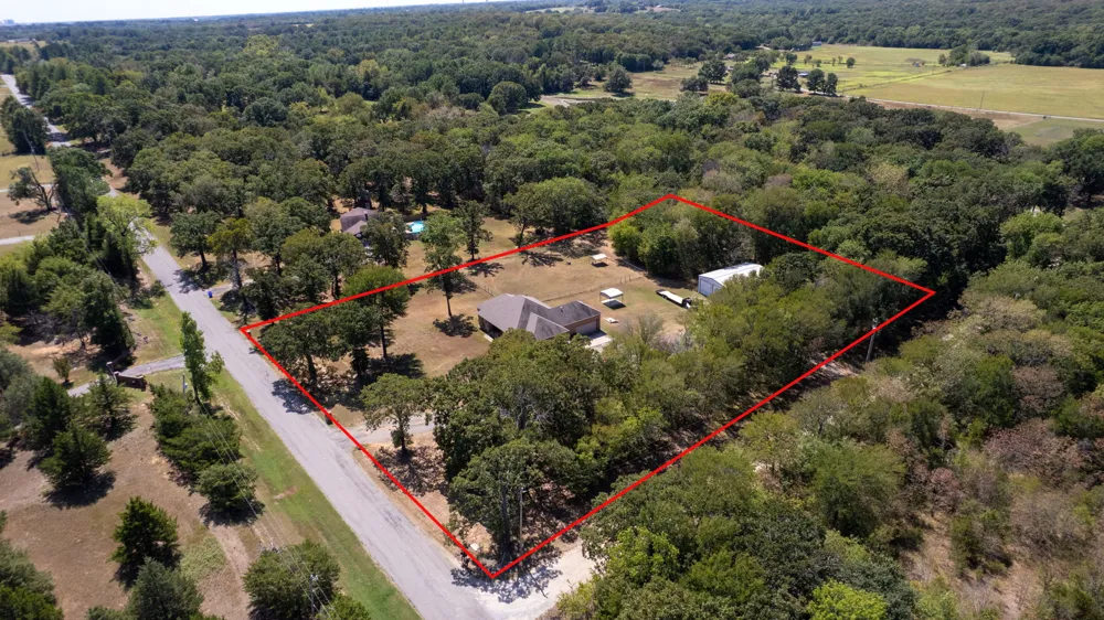 2355 Bryan Durant, OK 74701