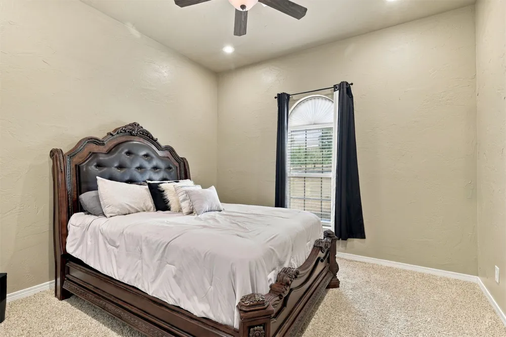 2355 Bryan Durant, OK 74701