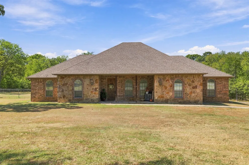 2355 Bryan Durant, OK 74701