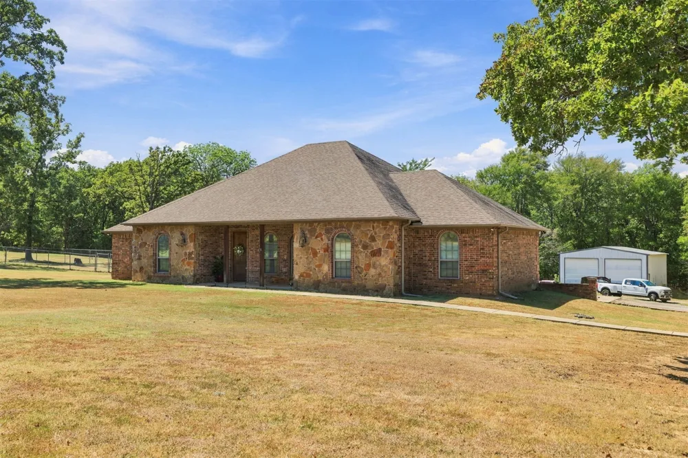 2355 Bryan Durant, OK 74701