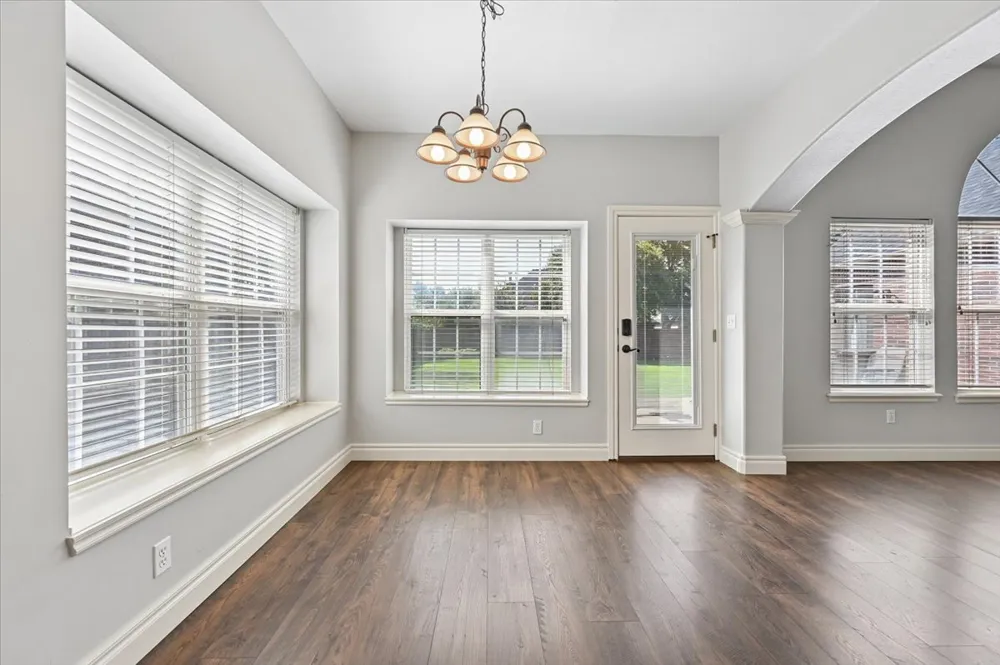9822 E 83rd Place Tulsa, OK 74133