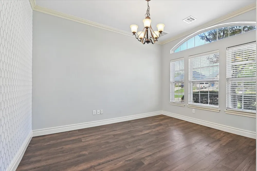 9822 E 83rd Place Tulsa, OK 74133