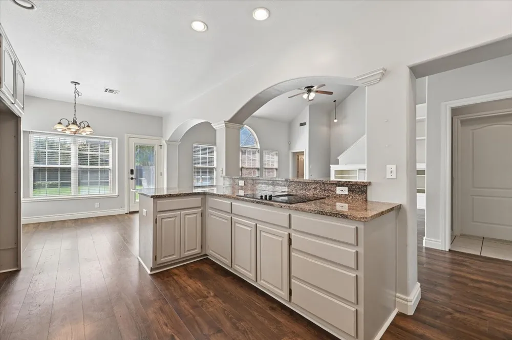 9822 E 83rd Place Tulsa, OK 74133