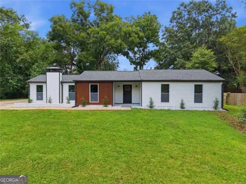 978 Hilltop CT