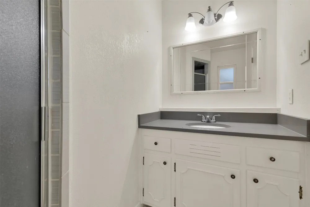 2500 W Elm Street Denison, TX 75020