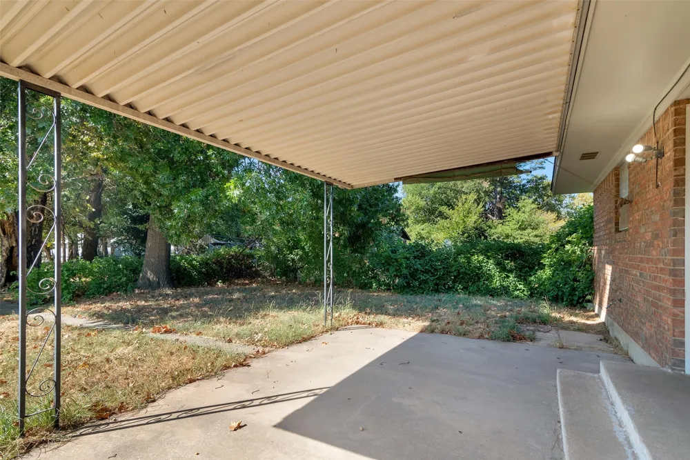 2500 W Elm Street Denison, TX 75020