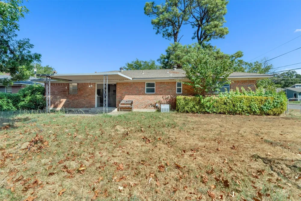 2500 W Elm Street Denison, TX 75020