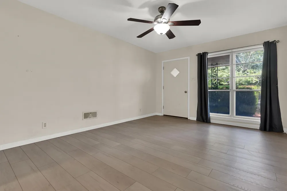 2500 W Elm Street Denison, TX 75020