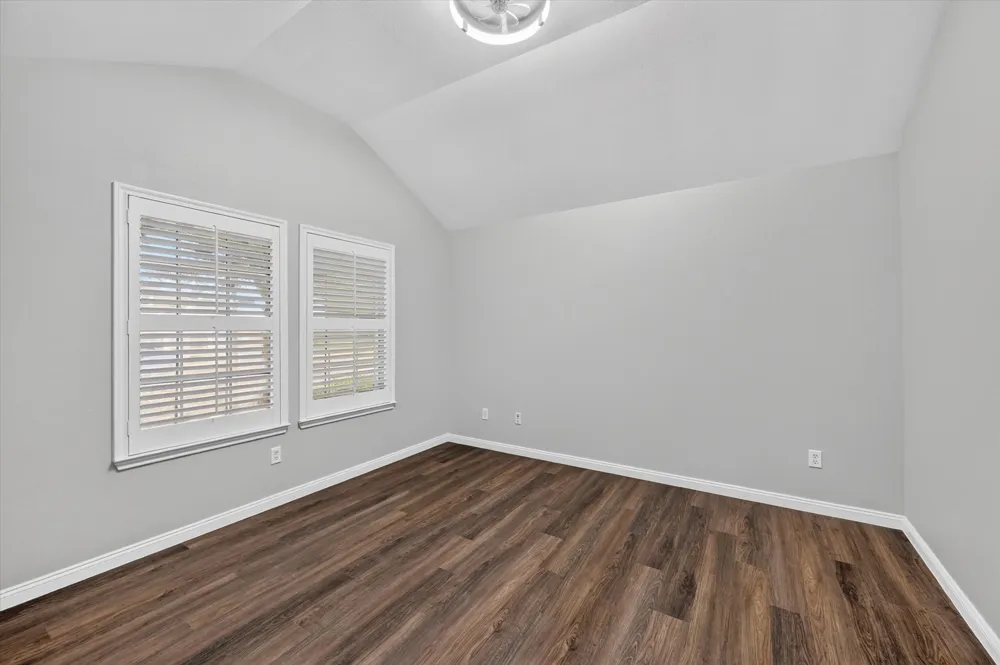 3203 Yeltes Grand Prairie, TX 75054