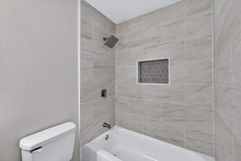 3203 Yeltes Grand Prairie, TX 75054
