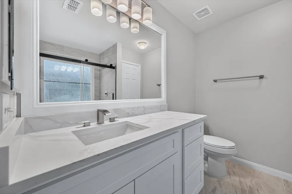 3203 Yeltes Grand Prairie, TX 75054