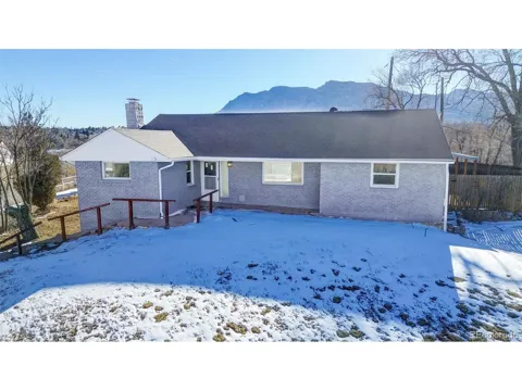 1606 Navajo Circle