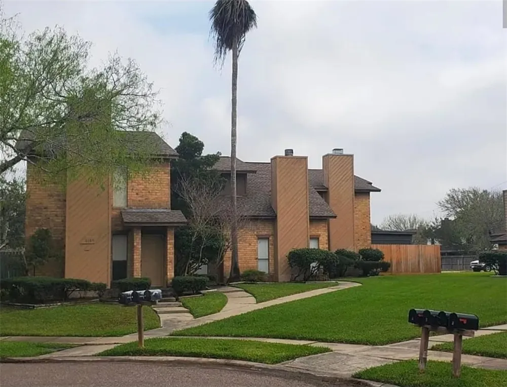 5166 Middlecoff Road #B Corpus Christi, TX 78413