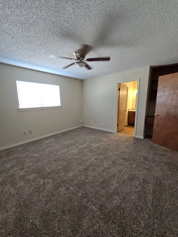 5166 Middlecoff Road #B Corpus Christi, TX 78413
