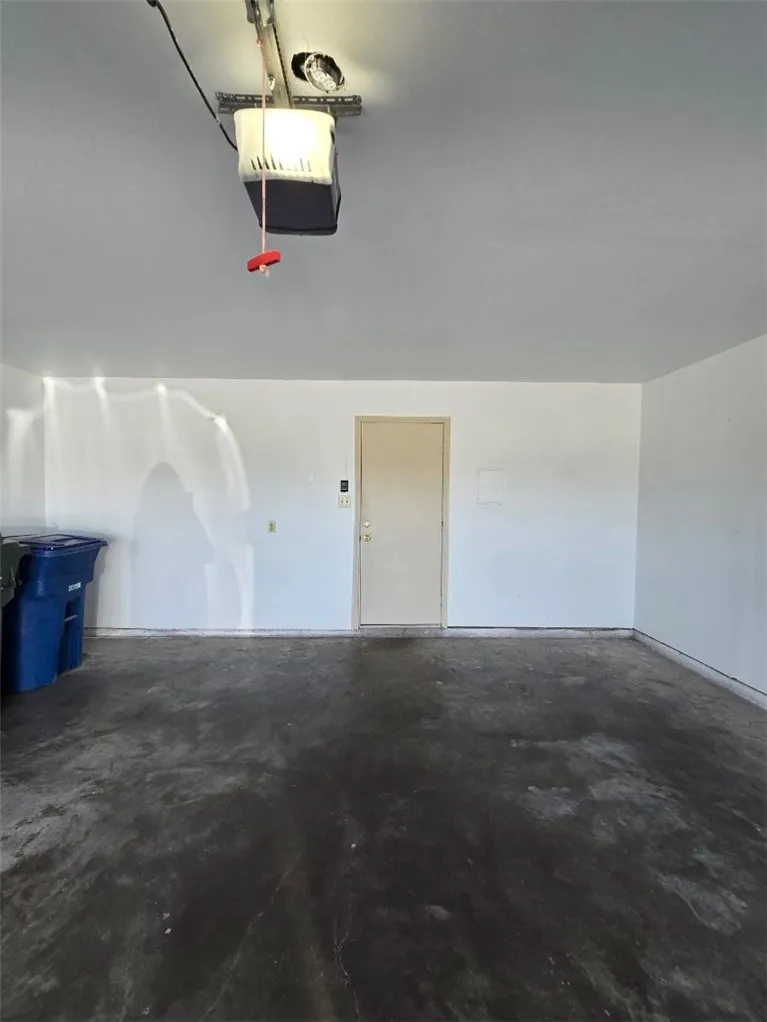 5166 Middlecoff Road #B Corpus Christi, TX 78413