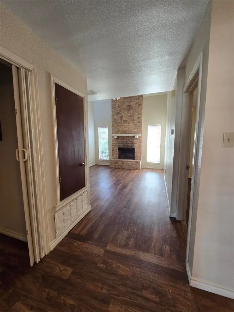 5166 Middlecoff Road #B Corpus Christi, TX 78413