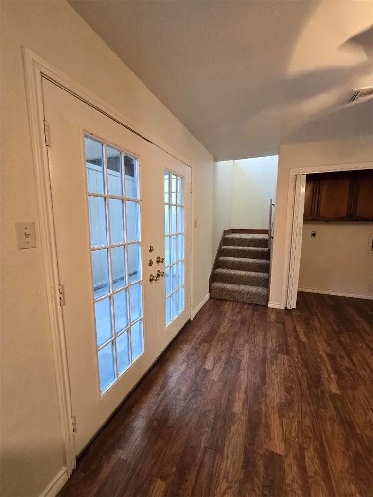 5166 Middlecoff Road #B Corpus Christi, TX 78413
