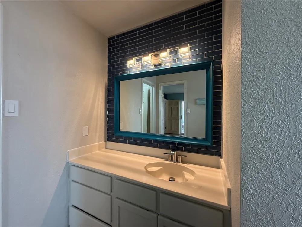 15310 Yardarm Court Corpus Christi, TX 78418