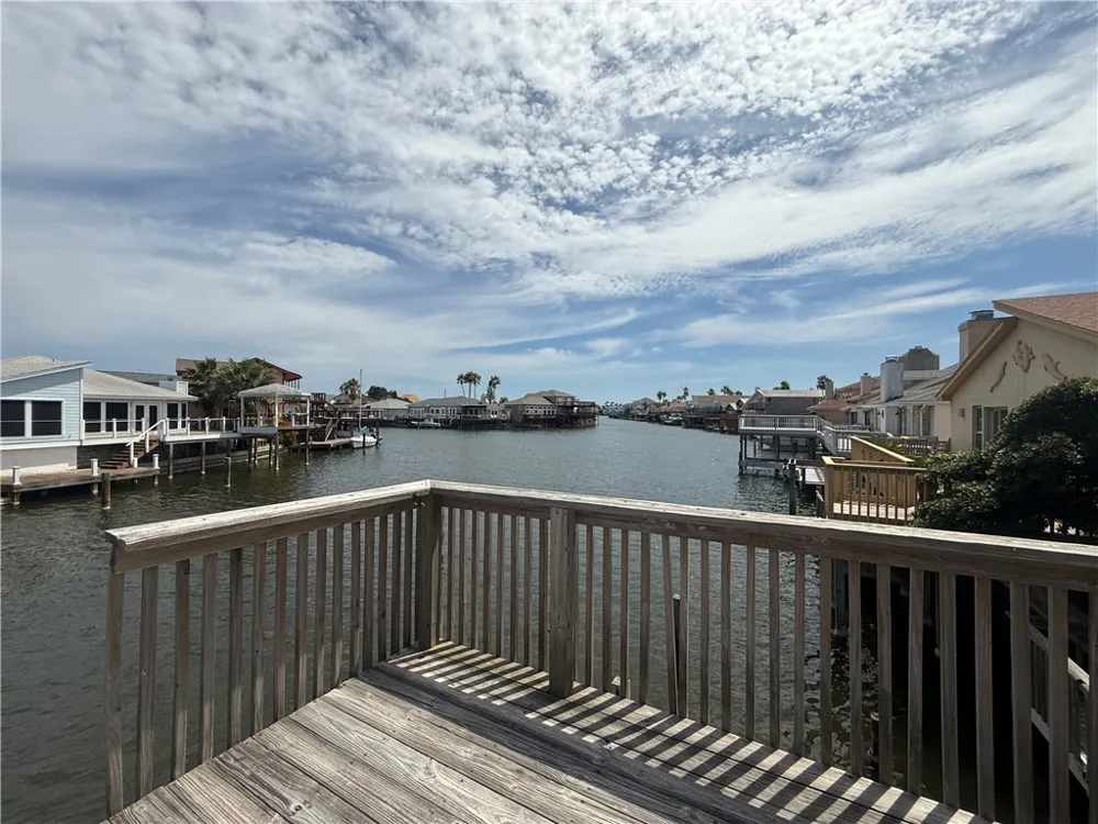 15310 Yardarm Court Corpus Christi, TX 78418