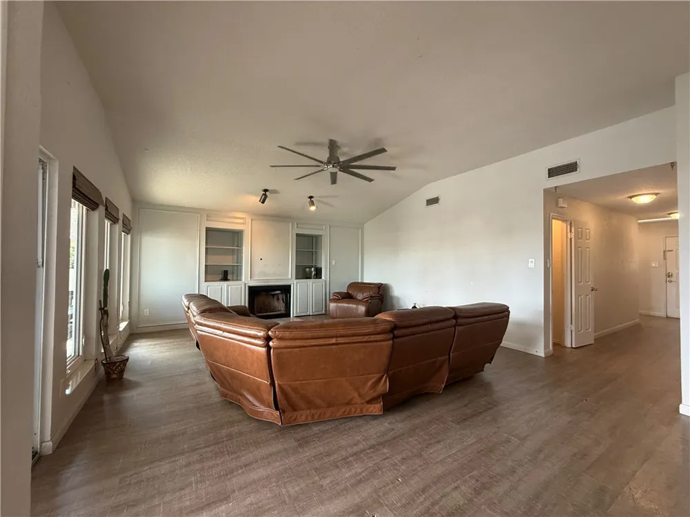 15310 Yardarm Court Corpus Christi, TX 78418