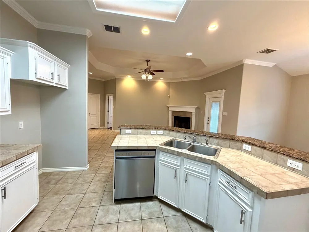 6622 Samba Drive Corpus Christi, TX 78414