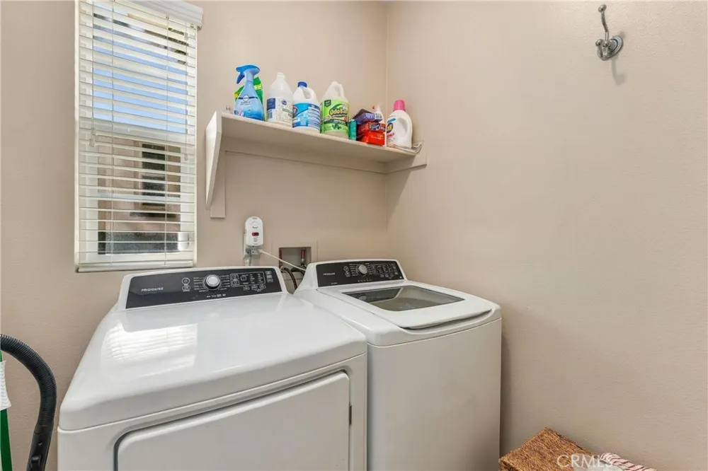 4304 Owens Corona, CA 92883