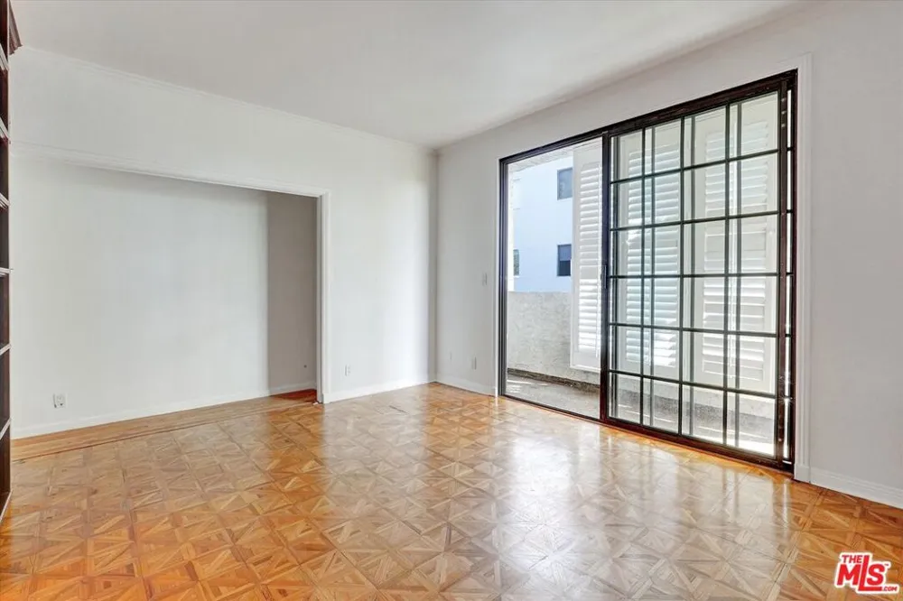 1140 Alta Loma Road #303 West Hollywood, CA 90069