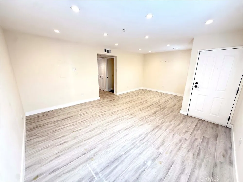 10894 Olinda Street #123 Sun Valley, CA 91352