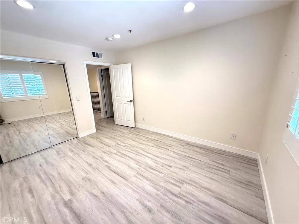 10894 Olinda Street #123 Sun Valley, CA 91352