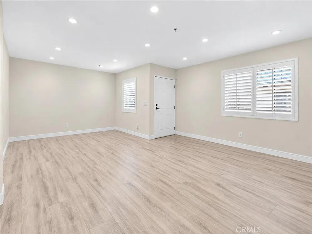 10894 Olinda Street #123 Sun Valley, CA 91352