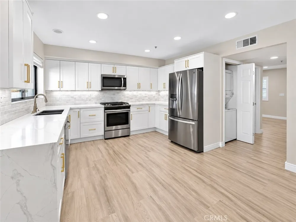 10894 Olinda Street #123 Sun Valley, CA 91352