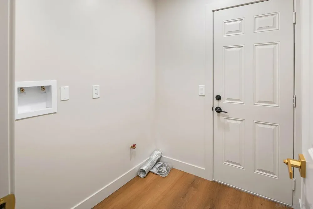 11396 Camarosa San Diego, CA 92126