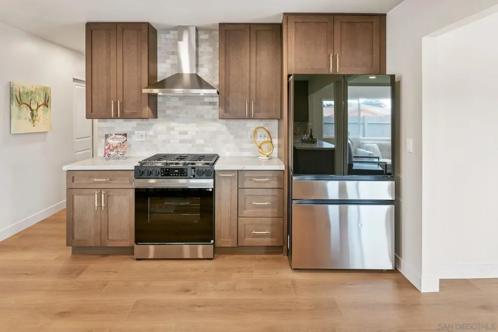 11396 Camarosa San Diego, CA 92126