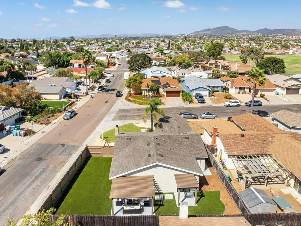 11396 Camarosa San Diego, CA 92126
