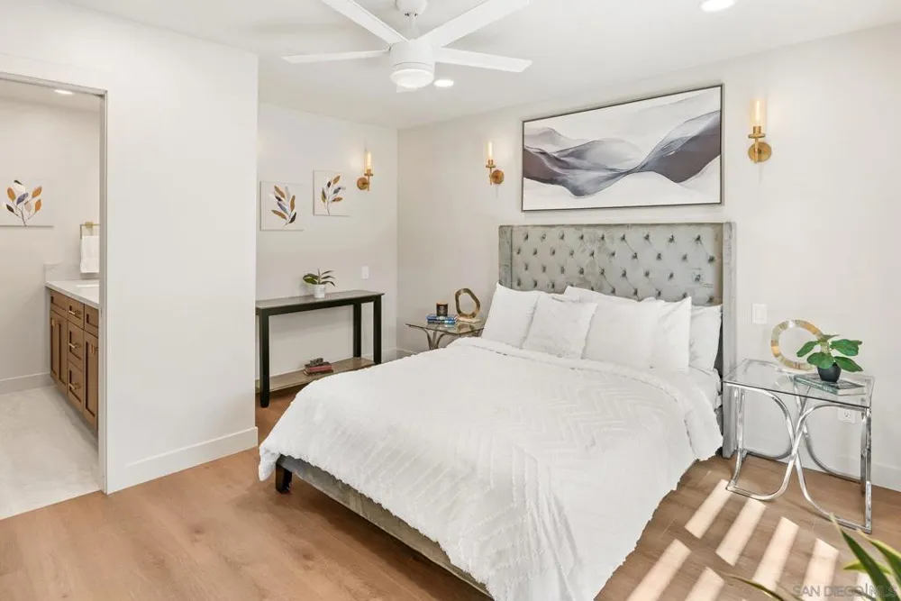 11396 Camarosa San Diego, CA 92126